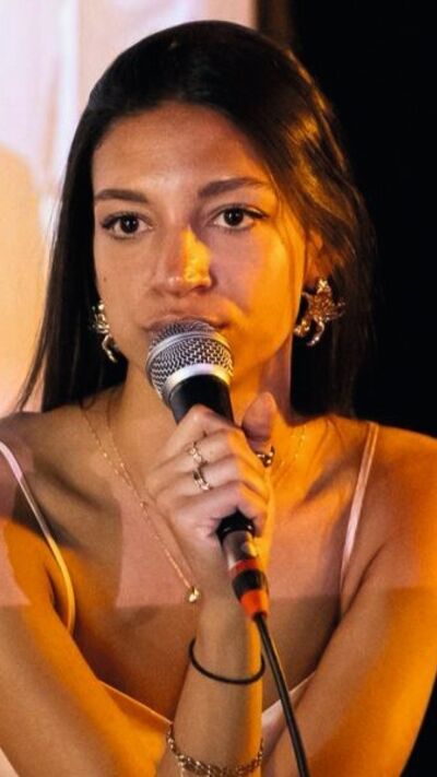 Inês Marinho, ativista, transforma a violência machista em ativismo e luta por uma internet menos cruel