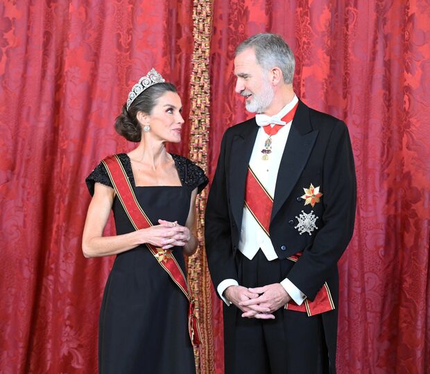 Rainha Letizia e Rei Felipe VI num jantar de Estado em Espanha