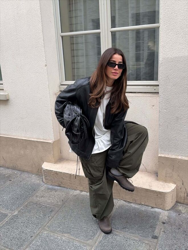 Rubber clogs: calçado funcional e irreverente que conquistou as ruas e as it girls