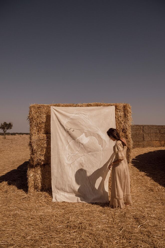 Eva Claessens expõe Grace na Herdade da Malhadinha, no Alentejo