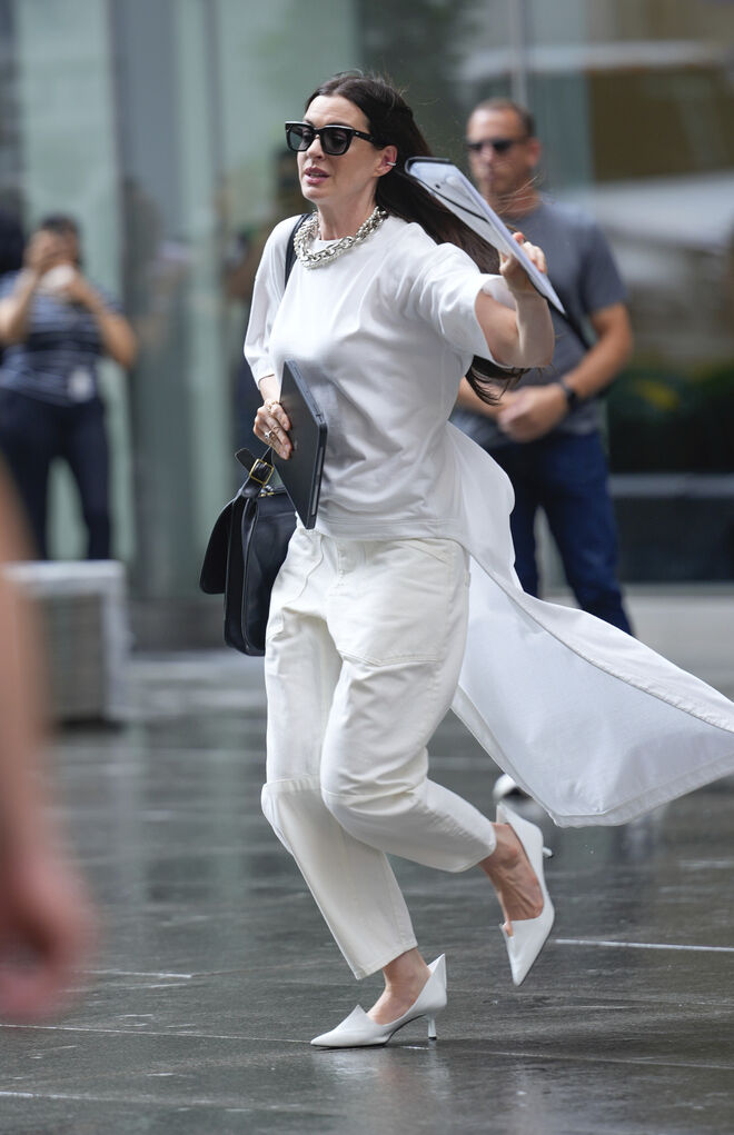 Meryl Streep e Anne Hathaway juntas na sequela de 'O Diabo Veste Prada', com estreia prevista para 2026