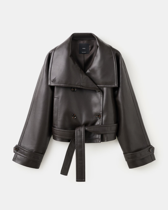 Mango, Casaco máxi de lapelas com efeito de pele, €69,99.