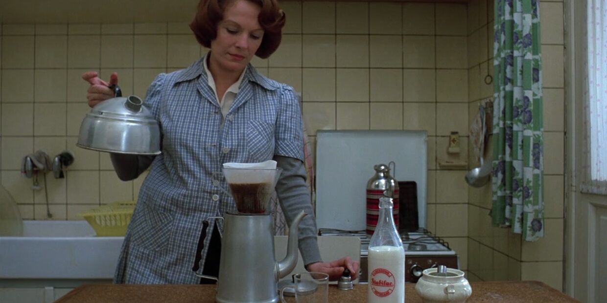   Jeanne Dielman, 23, quai du Commerce, 1080 Bruxelles (1975)