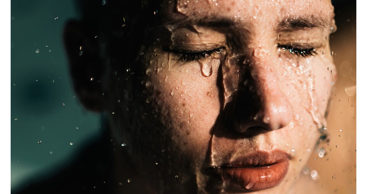 Remoção de maquilhagem exige cuidados: dermatologista explica rotina ideal