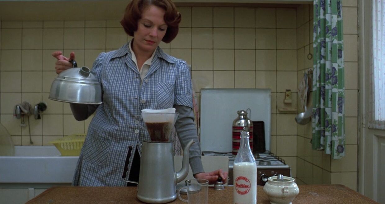   Jeanne Dielman, 23, quai du Commerce, 1080 Bruxelles (1975)