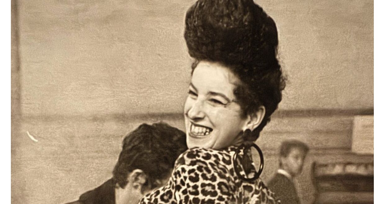 Nazaré Pinela, pioneira do vintage e body piercer em Lisboa, recorda o impacto das suas escolhas