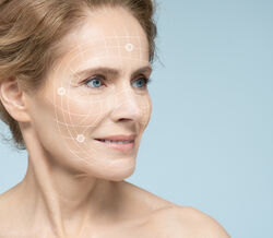 Pele renovada no inverno com retinoides para melhor textura, firmeza e luminosidade