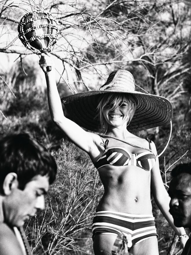 Brigitte Bardot surge espontânea e luminosa em fotos inéditas de Jicky Dussart