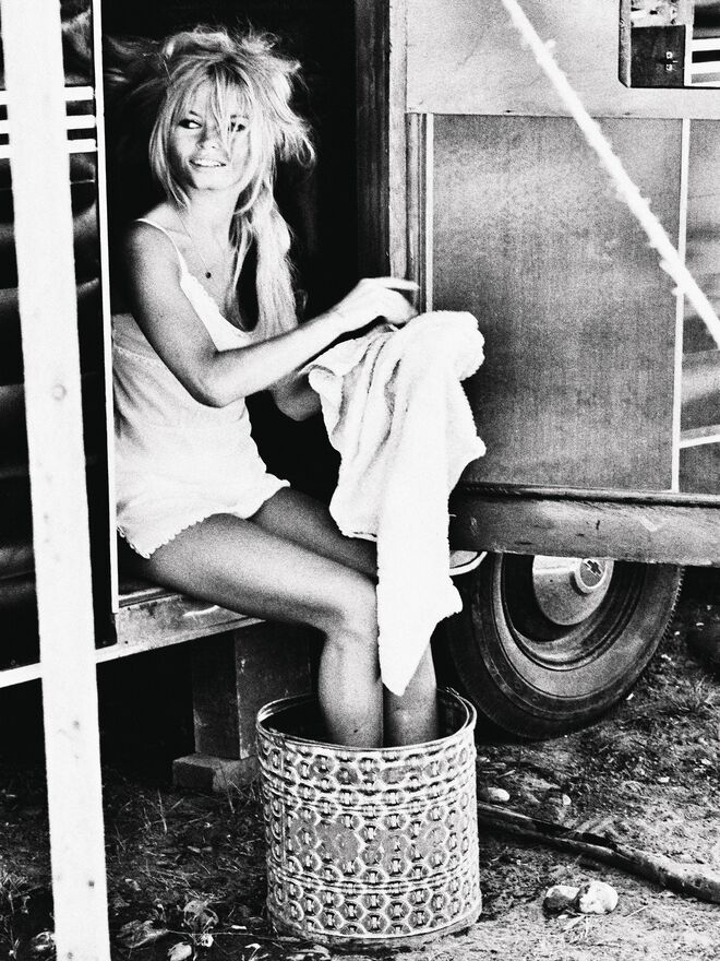 Brigitte Bardot surge espontânea e luminosa em fotos inéditas de Jicky Dussart