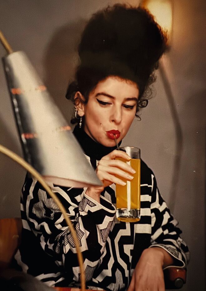 Nazaré Pinela, pioneira do vintage e body piercer em Lisboa, recorda o impacto das suas escolhas