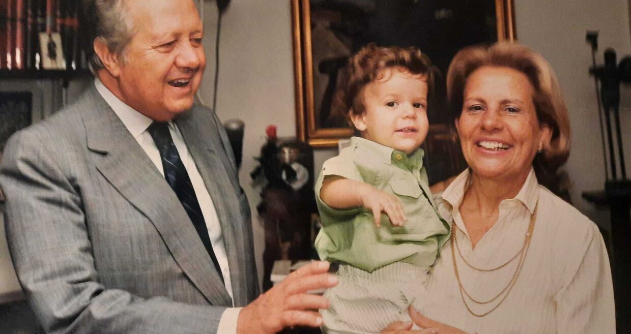 Mário Soares e Maria Barroso com o neto, Mário Barroso Soares