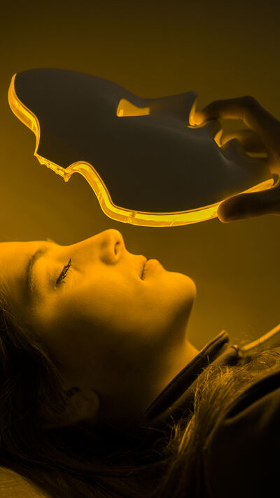 Máscara LED ajudou pele. Testemunho sobre resultados