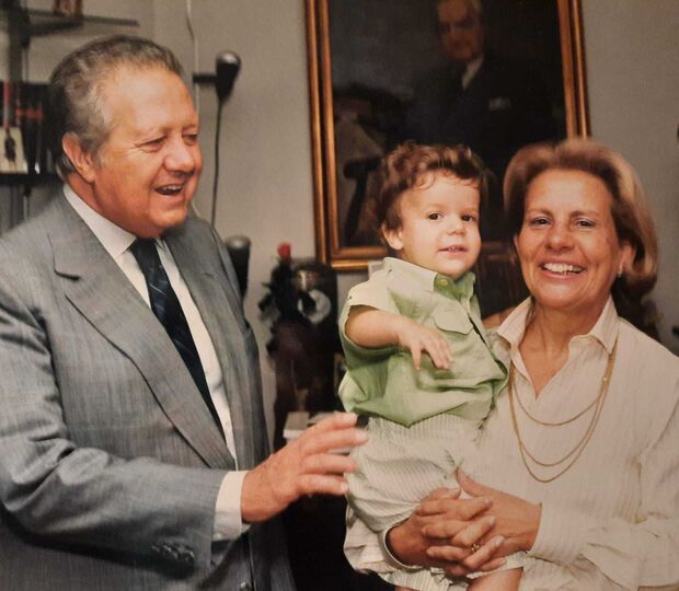 Mário Soares e Maria Barroso com o neto, Mário Barroso Soares