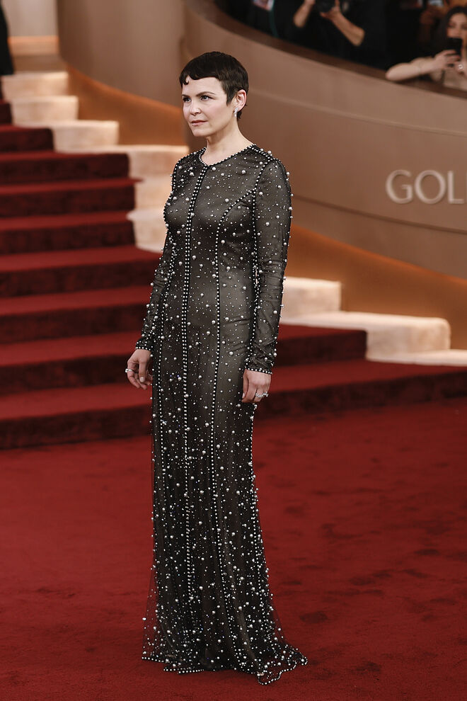 Ginnifer Goodwin em Armani