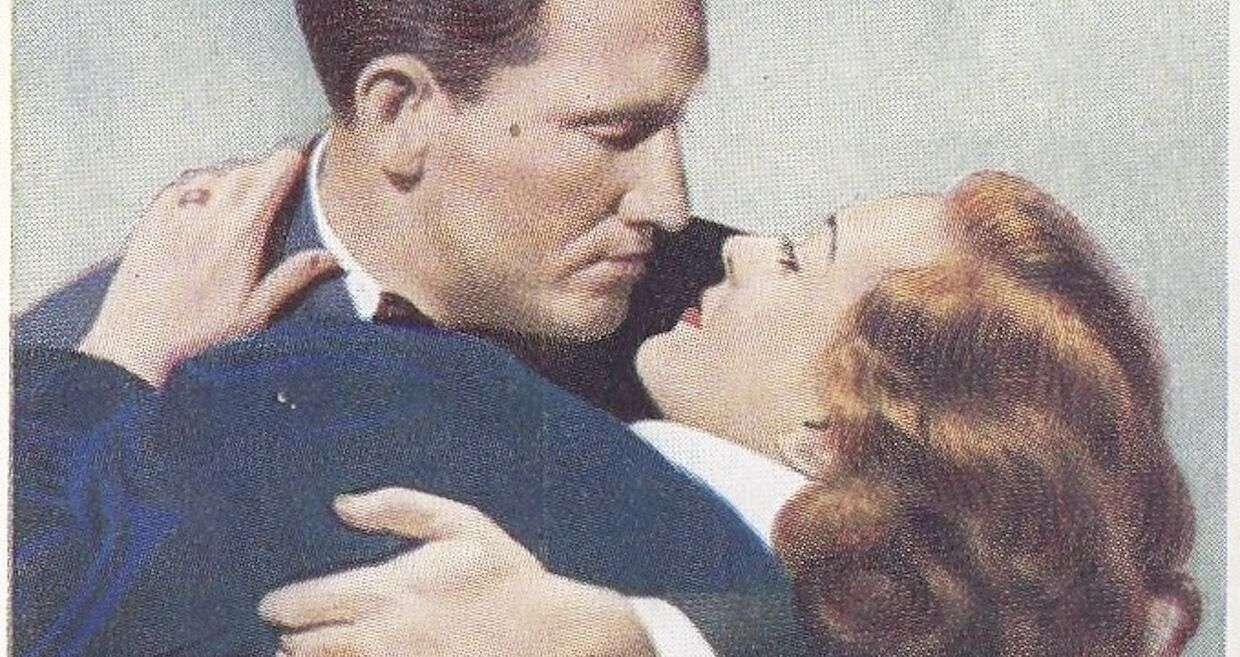 Casal demonstra afeto com o Dia de São Valentim a aproximar-se