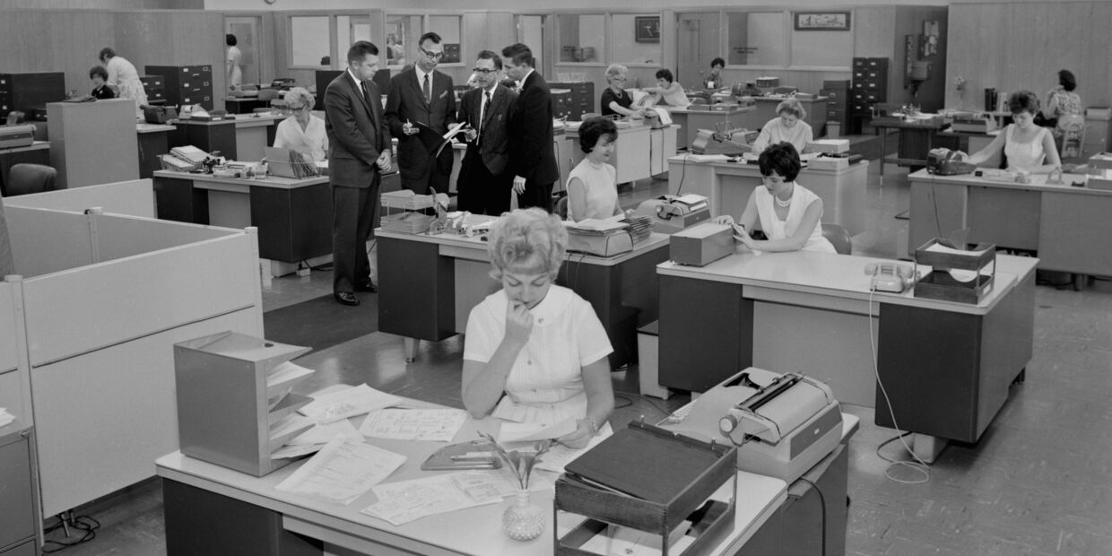 Livro "Clube de Combate Feminista" oferece um manual de autodefesa para mulheres no trabalho