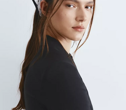 Bandanas: o acessório cool de 2026 está a dar a volta à cabeça