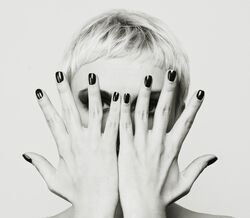 Técnica de tapping para reduzir o stress e promover bem-estar, sem agulhas