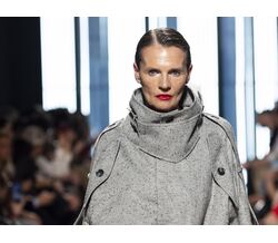 Sasha Durman em Luis Carvalho FW26