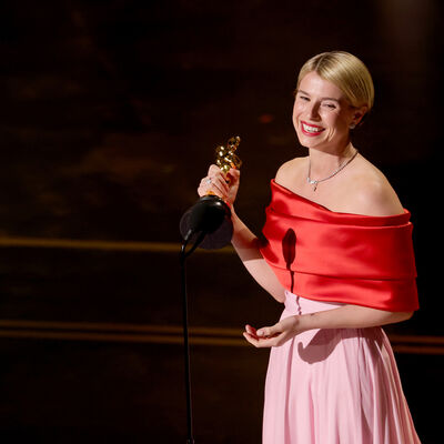 “Vocês são o coração deste filme”: Paul Thomas Anderson agradece ao elenco ao conquistar Óscar de Melhor Filme