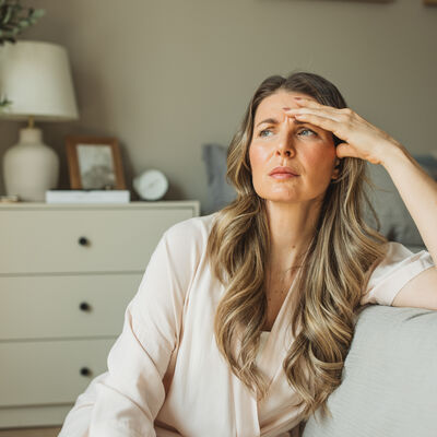 Menopausa: mulher com sinais discretos tenta suavizar as mudanças no corpo