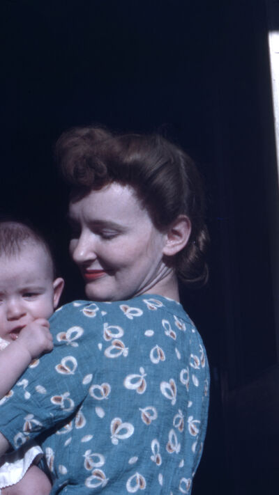Dia da Mãe: homenagem às mães de filhos pequenos e adolescentes, heroínas do quotidiano