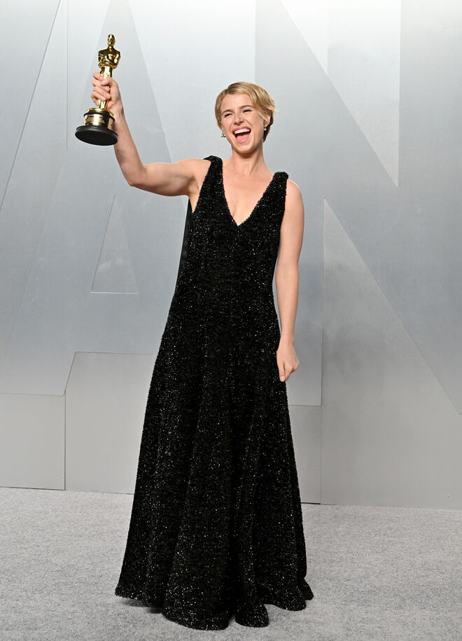 Jessie Buckley em Chanel