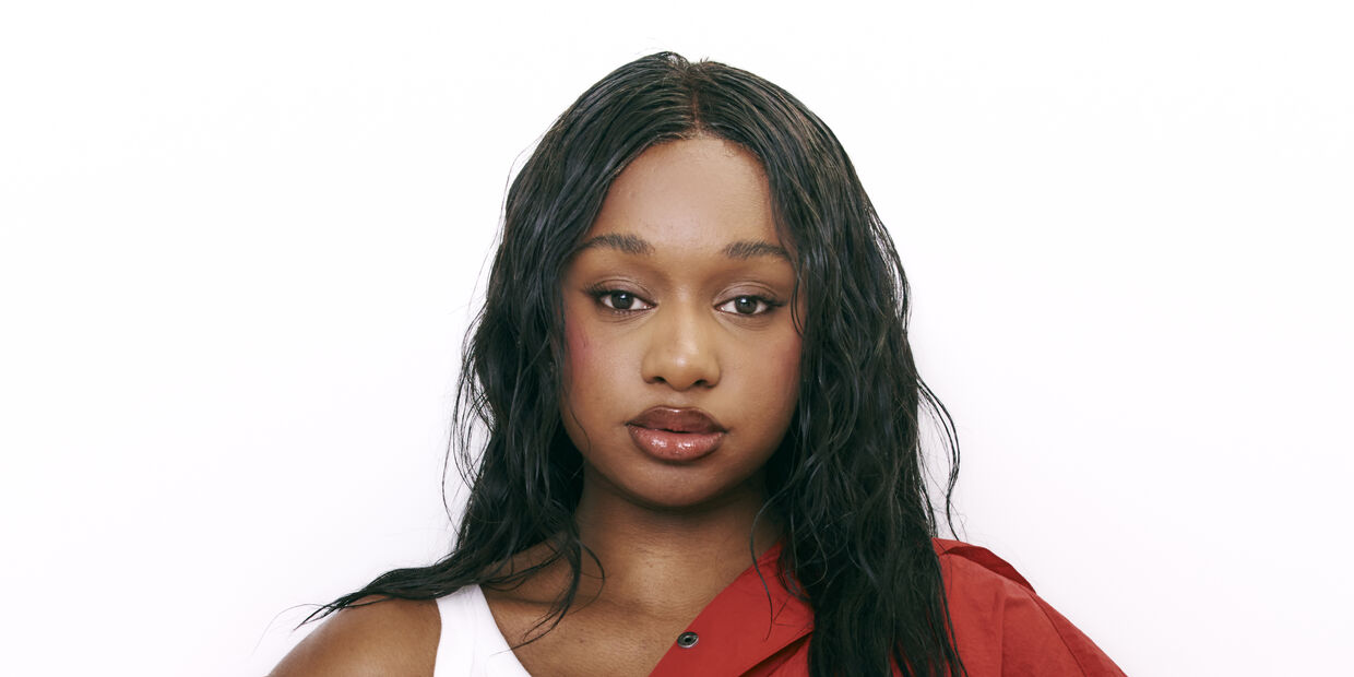 Parka, Simone Blouson e saia, Godet Mini, tudo Levi's.