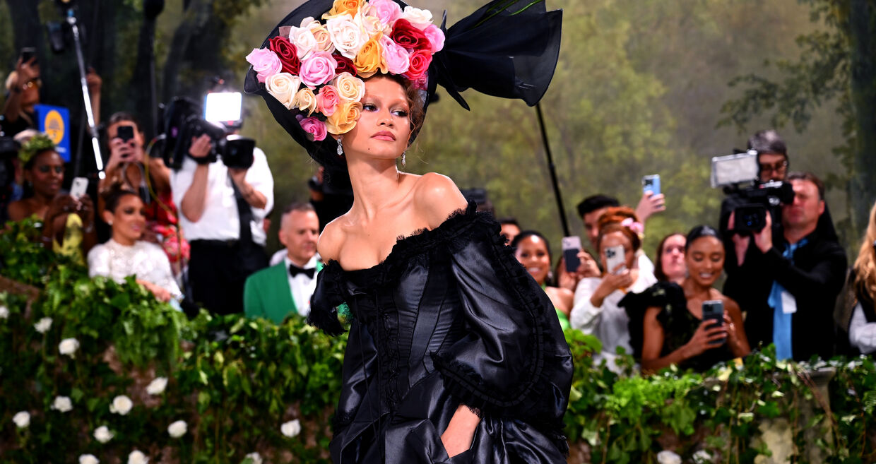 Zendaya na Met Gala 2024 em Alexander McQueen PV '06