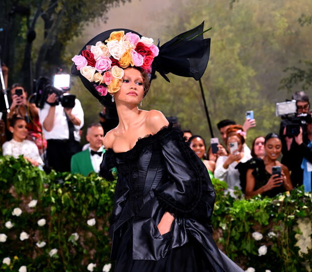 Zendaya na Met Gala 2024 em Alexander McQueen PV '06