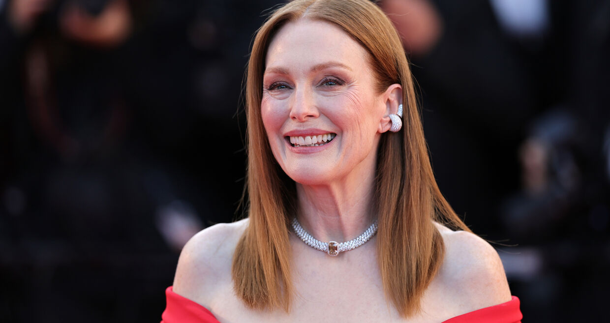  Julianne Moore 