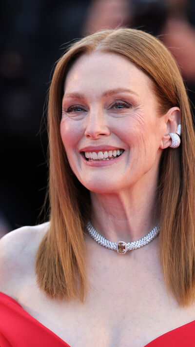  Julianne Moore 