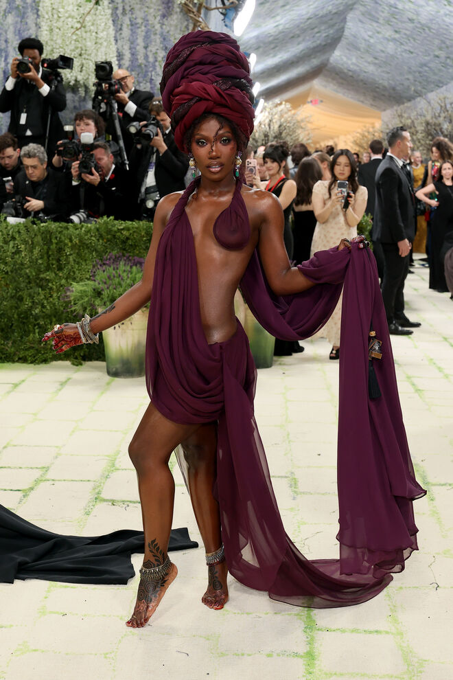 Doechii em Marc Jacobs 