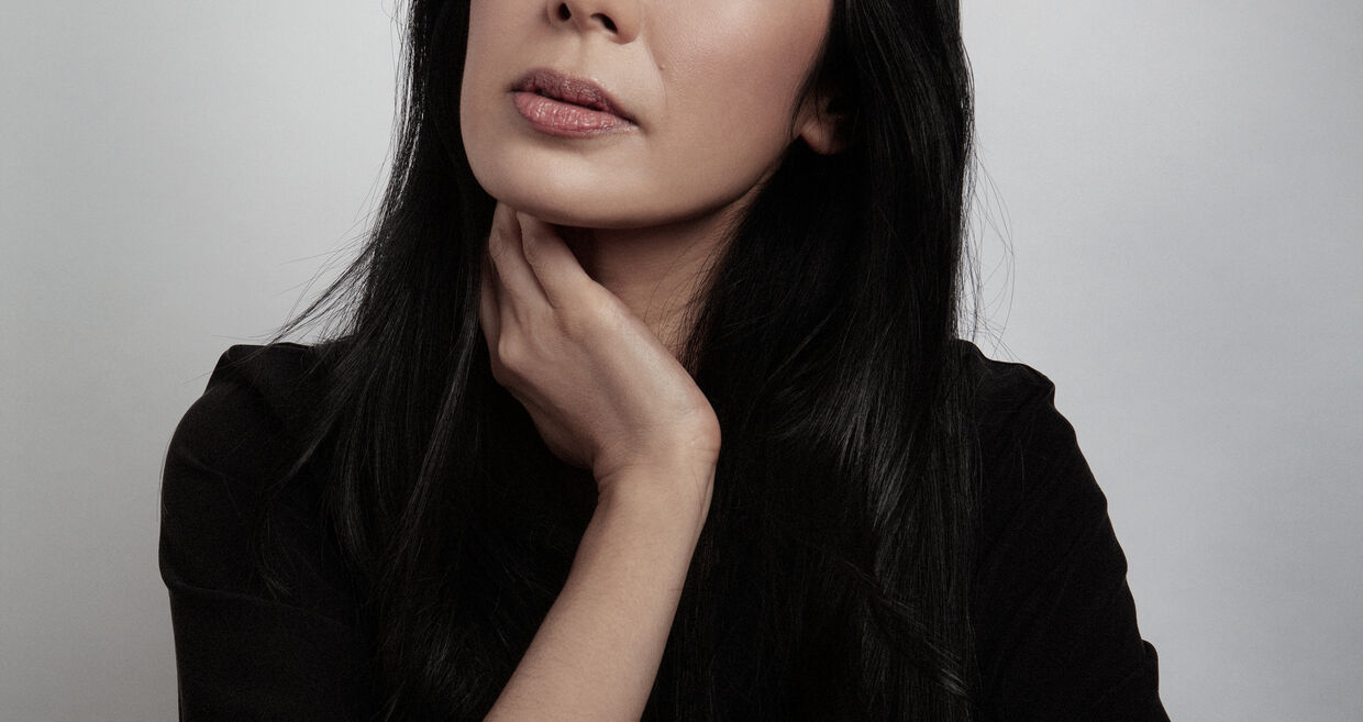 Katie Kitamura -  jornalista, crítica de arte e professora