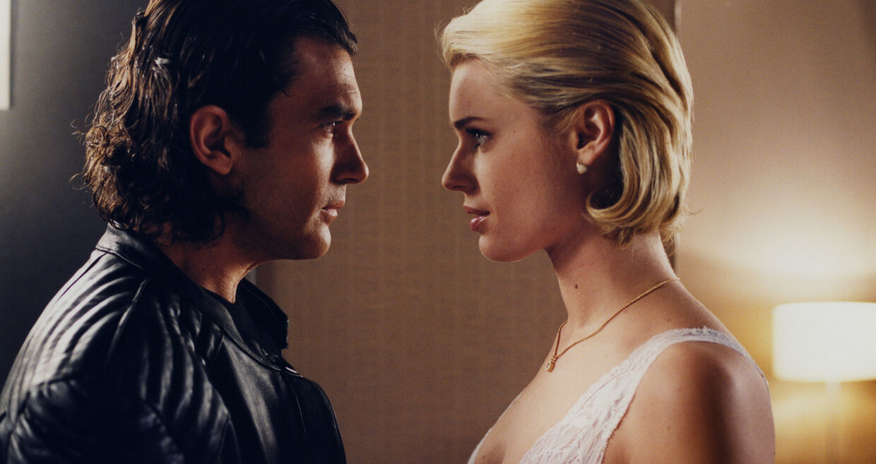 Femme Fatale (2002)