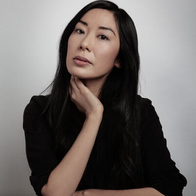Katie Kitamura -  jornalista, crítica de arte e professora