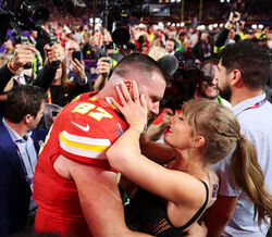 Taylor Swift e Travis Kelce vão finalmente dar o nó e nós queremos saber tudo