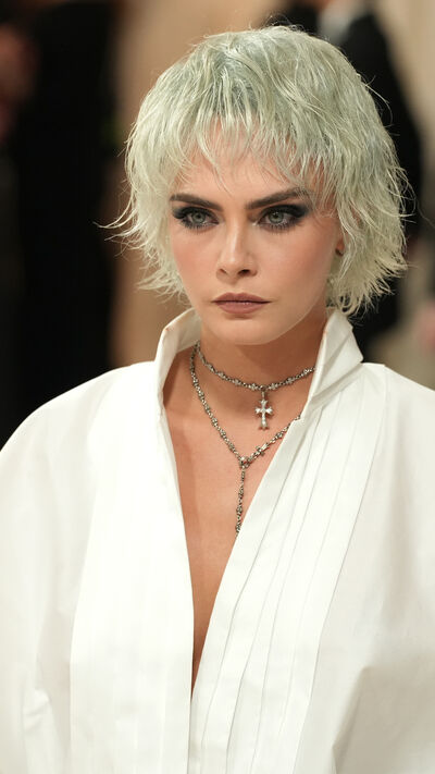 Um clássico dos anos noventa está de volta com um look ainda mais versátil