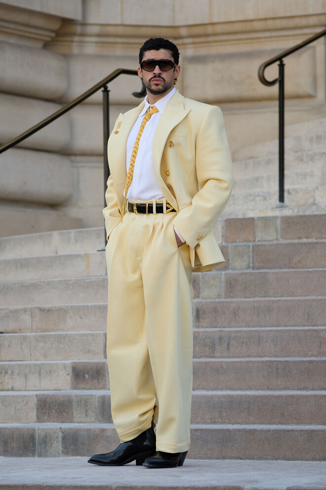 Bad Bunny no desfile da Schiaparelli