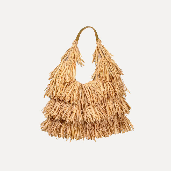 Bolsa de ráfia com franjas, estilo artesanal