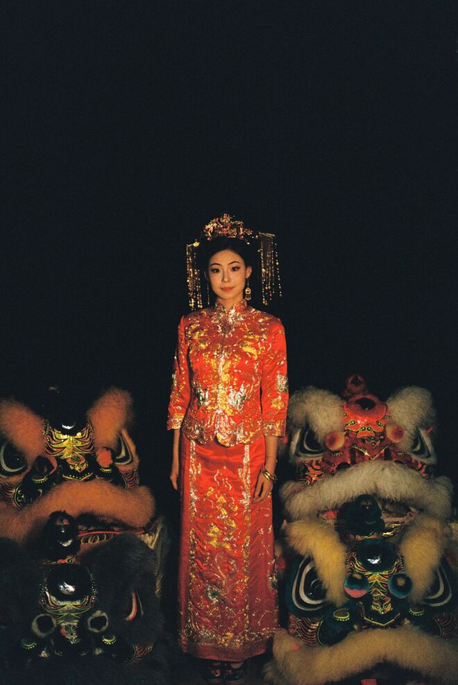 O look de casamento, o traje tradicional chinês Xiùhèfú
