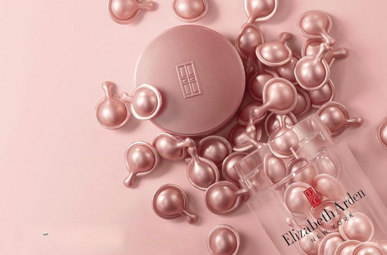 Cápsulas Elizabeth Arden: retinol de nova geração para o combate às rugas